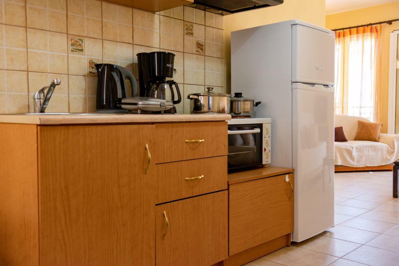 La Casa Di Nonna Apartment อาร์กอสโตลี ภายนอก รูปภาพ
