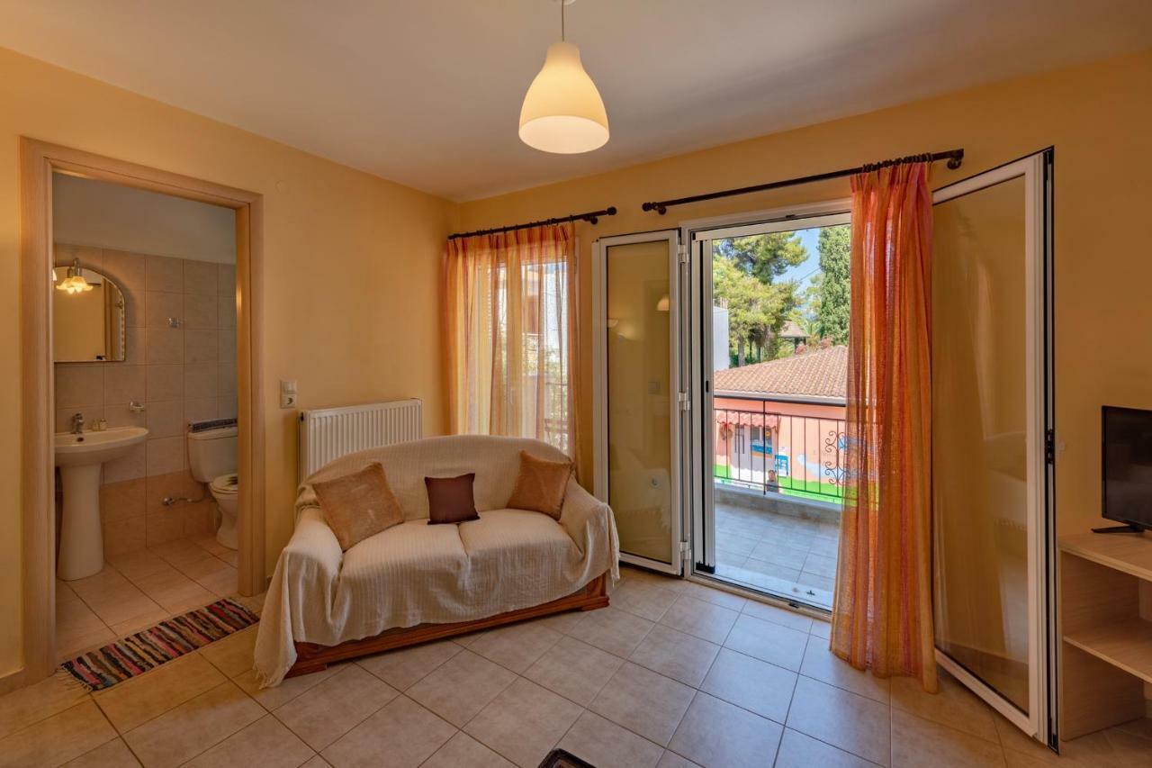 La Casa Di Nonna Apartment อาร์กอสโตลี ภายนอก รูปภาพ