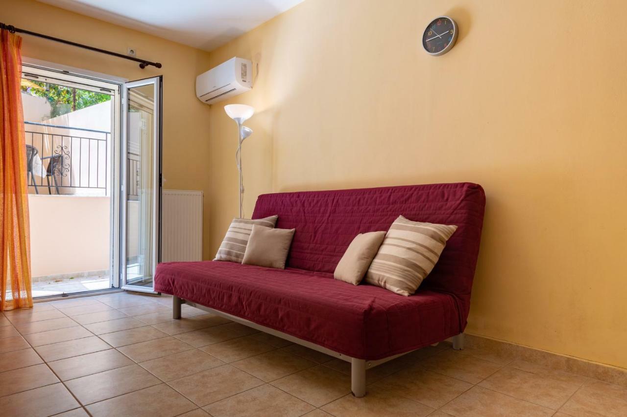 La Casa Di Nonna Apartment อาร์กอสโตลี ภายนอก รูปภาพ