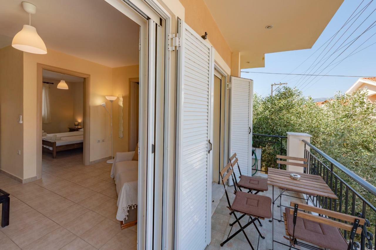 La Casa Di Nonna Apartment อาร์กอสโตลี ภายนอก รูปภาพ